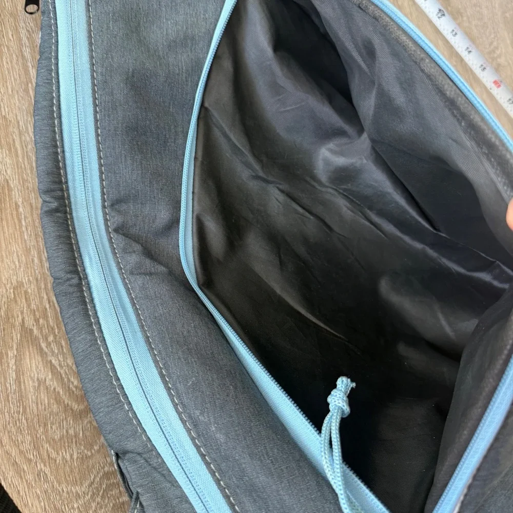 Y2K Franklin Pickleball Sling Bag Gray Blue Crossbody Paddle Backpack 52823C3